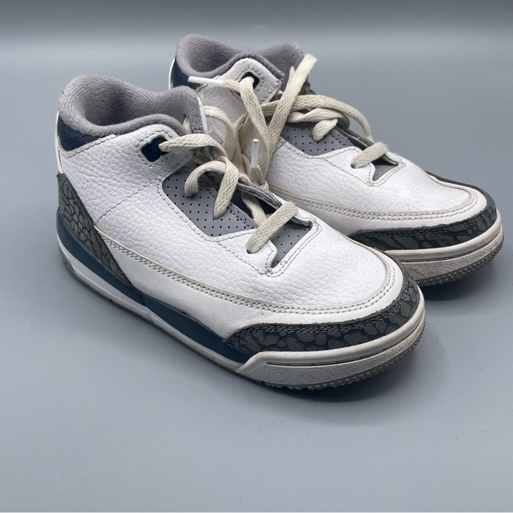 Nike‎ Air Jordan 3 Retro in the "Midnight Navy"